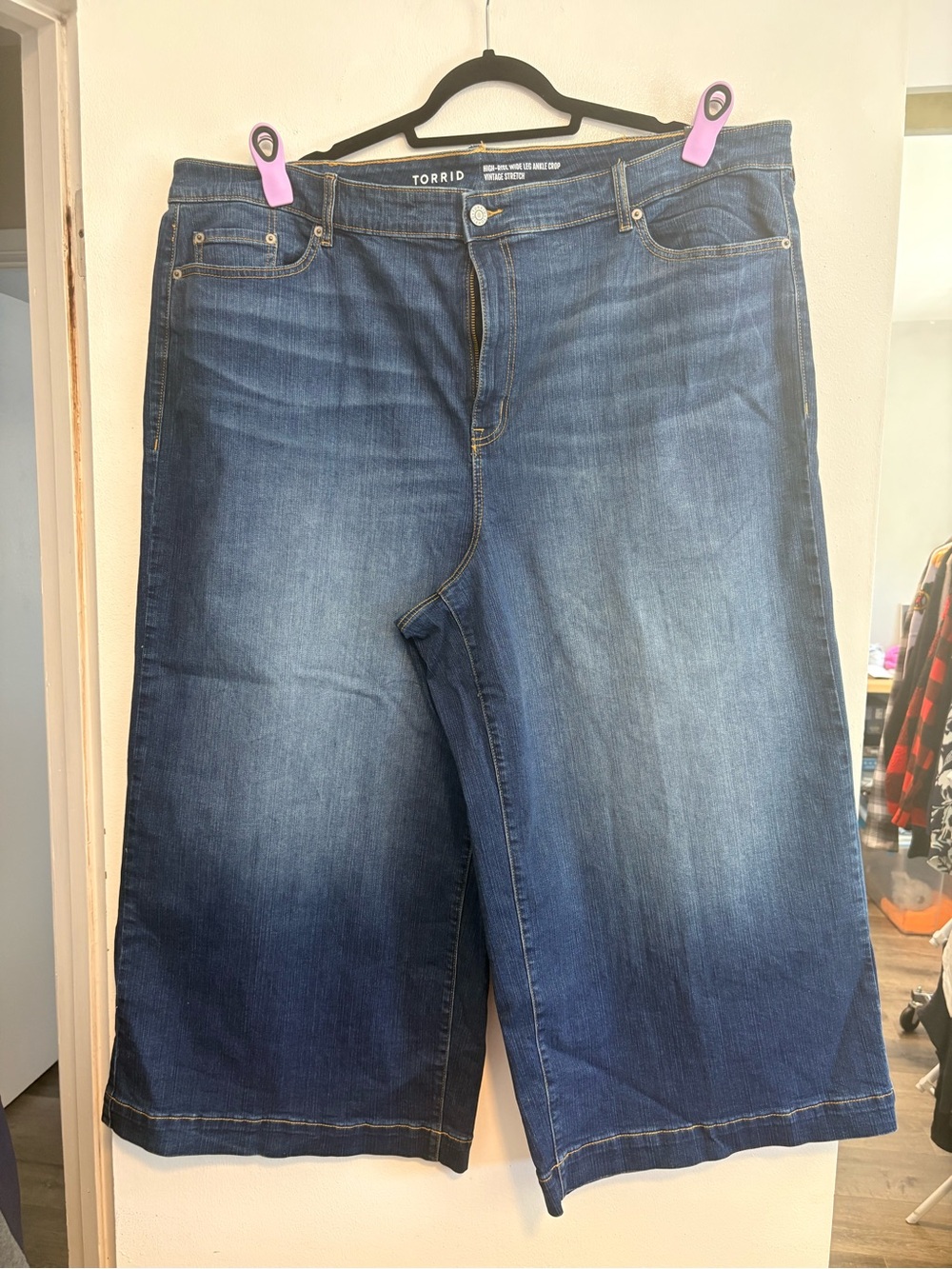 torrid Dark Blue High-Rise Wide Leg Ankle Crop Jeans - size 28
